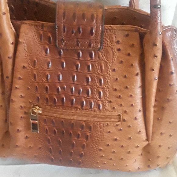 Vegan Ostrich Leather Handbag - Picture 5 of 6